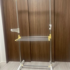 物干しラックの画像