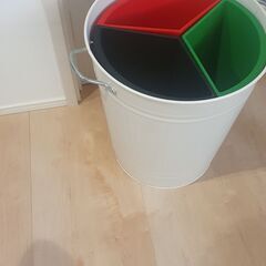 3分別ゴミ箱／リサイクルボックス（引き取り限定・無料）の画像