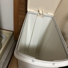 45ℓゴミ箱譲ります。の画像