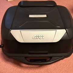 Givi リアトップボックス