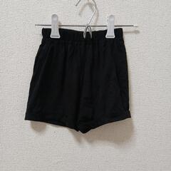 黒半ズボン　80