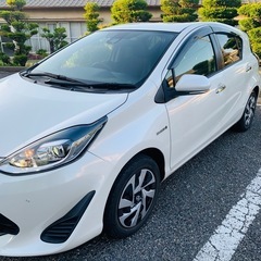 アクア★1.5 Sスタイルブラック ★ハイブリッド6万キロ★令和1年式★車検2年の画像