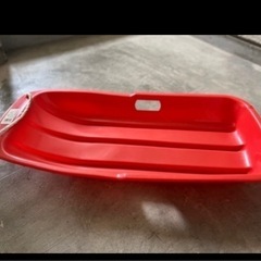 そり　赤　美品　雪遊び