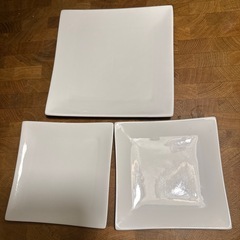 四角いお皿3枚セット 白皿の画像