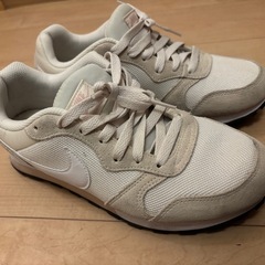 NIKE スニーカー　25cm