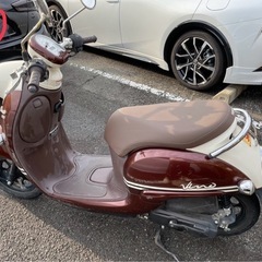 ヤマハ　ビーノ　原付　純正ヘルメット付き
の画像