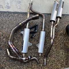 4本だしマフラーyzf-r25の画像