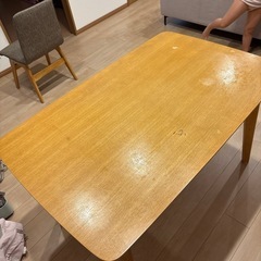 ダイニングテーブル