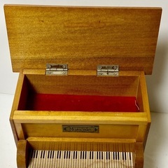 ピアノ型 ジュエリーボックス オルゴール付きの画像