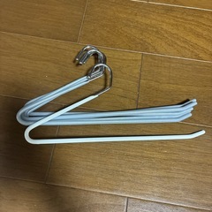 ニトリ　ズボンハンガー