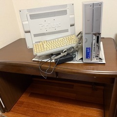 引き出し付きデスク