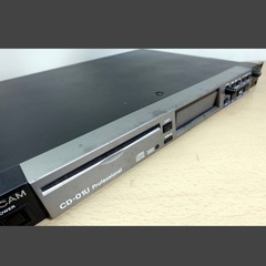 TASCAM CD-01U PRO タスカム CDプレーヤー