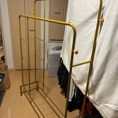 24時間限定投稿！　金色のハンガーラック
