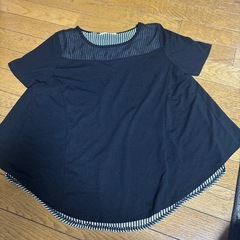 重ね着風カットソー