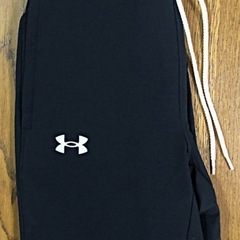 アンダーアーマー パンツ ズボン サイズ メンズ S M 黒 ブラック 裏 起毛の画像