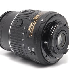 【ほぼ新品】Nikon D3200 レッド スマホ転送 一眼レフ 1428回の画像
