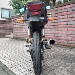 YAMAHA.YBR125.4ストの画像