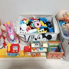 おもちゃまとめてセット　アンパンマン　ミニカー