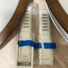 木目蛍光灯ライト2個
の画像