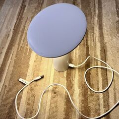LEDベッドサイドランプ （USB充電）の画像
