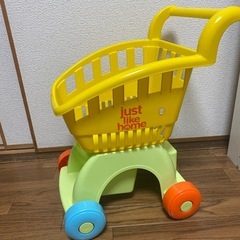 おもちゃ入れ
