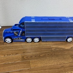 トミカ　収納