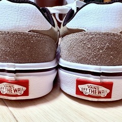 VANS ブラウンホワイト スニーカーの画像