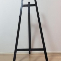 【イーゼル／キャンバススタンド】高さ126cm・横幅60cm