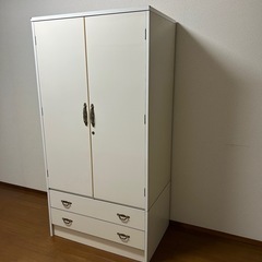 【500円】洋服タンス（ミラー付き・ハンガー収納・引き出し2段）の画像