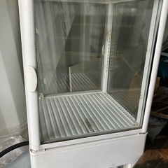 サンデン冷蔵ショーケース