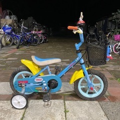 【5303】幼児車　トーマス　12.5インチ　4,000円（税込）