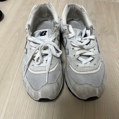 ニューバランス23.5