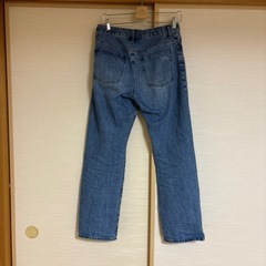 UNIQLO jw andersonストレートジーンズ　25の画像