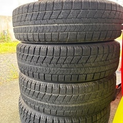 [取引中] スタッドレスタイヤ(4本)の画像