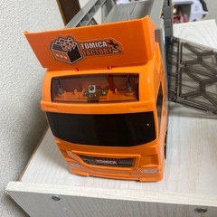 子ども　おもちゃ　車の画像
