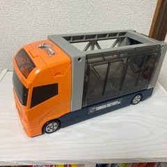 子ども　おもちゃ　車