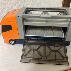 子ども　おもちゃ　車の画像