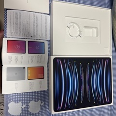 iPhone、iPadのケ-ス 箱
