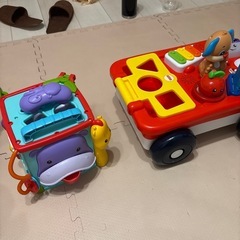 おもちゃ2個セットの画像