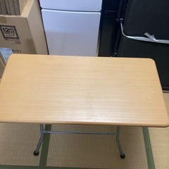 折りたたみテーブル