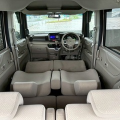Bluetoothナビ付き☆月々9千円〜分割払い可❗️ 車検2年付き！【名義変更代込み】大人気☆ホンダ N-BOX☆ステアリングスイッチ付き☆Bluetoothナビ付き☆走行中DVD見れます☆両側電動スライドドア☆ドラレコ付き☆スマートキー☆フルオートエアコン☆社外アルミ☆そのまま乗って帰れます❗️の画像