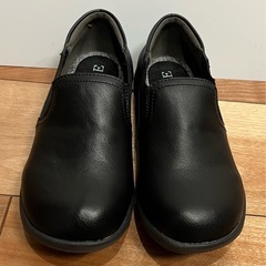 黒 スリッポン スニーカー