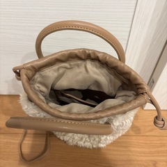 ショルダーバッグの画像