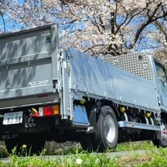 エルフカスタム 2トントラック　垂直ゲート付き。セミロングの画像