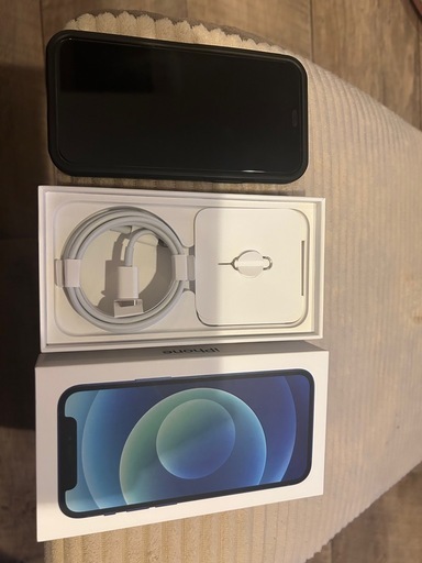 超美品SIMフリーiPhone 12 mini 64GB 箱付　おまけケース付き