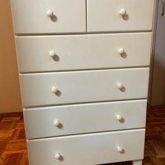 【無料】古いチェスト（黄ばみ・使用感あり）