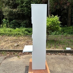 💥福岡市内配送設置対応🌈　レンジ台 食器棚 ホワイト 白 スライド棚 コンセント付 キッチン 家電 収納 シンプル キッチン収納の画像