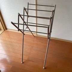 折りたたみ/伸縮性 洗濯物干しの画像