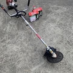 ニチネン❣カセットボンベ式草刈機スプリット式なので運搬が楽々すぐ使えます燃料６本付きの画像