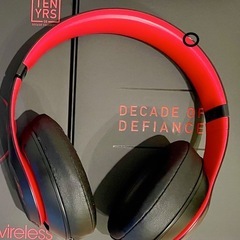 Beats Studio3 Wireless ヘッドフォンの画像